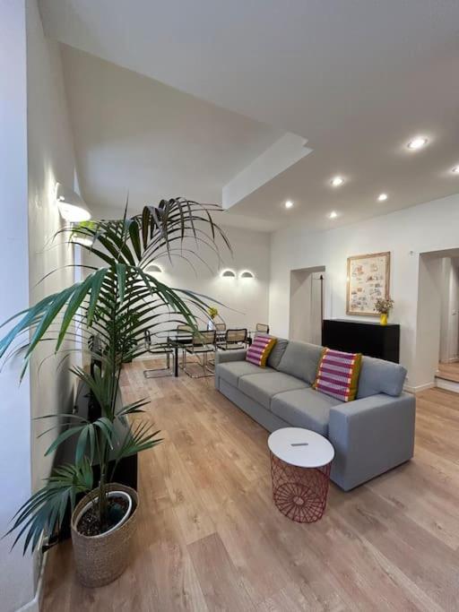 One-Bedroom Apartment with Balcony