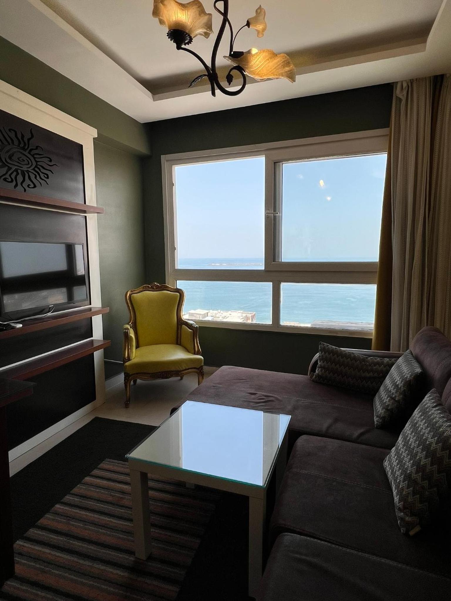 Two-Bedroom Apartment - Photo 2
