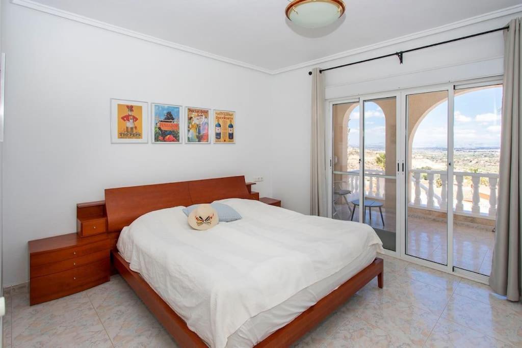 Villa de Tres Habitaciones