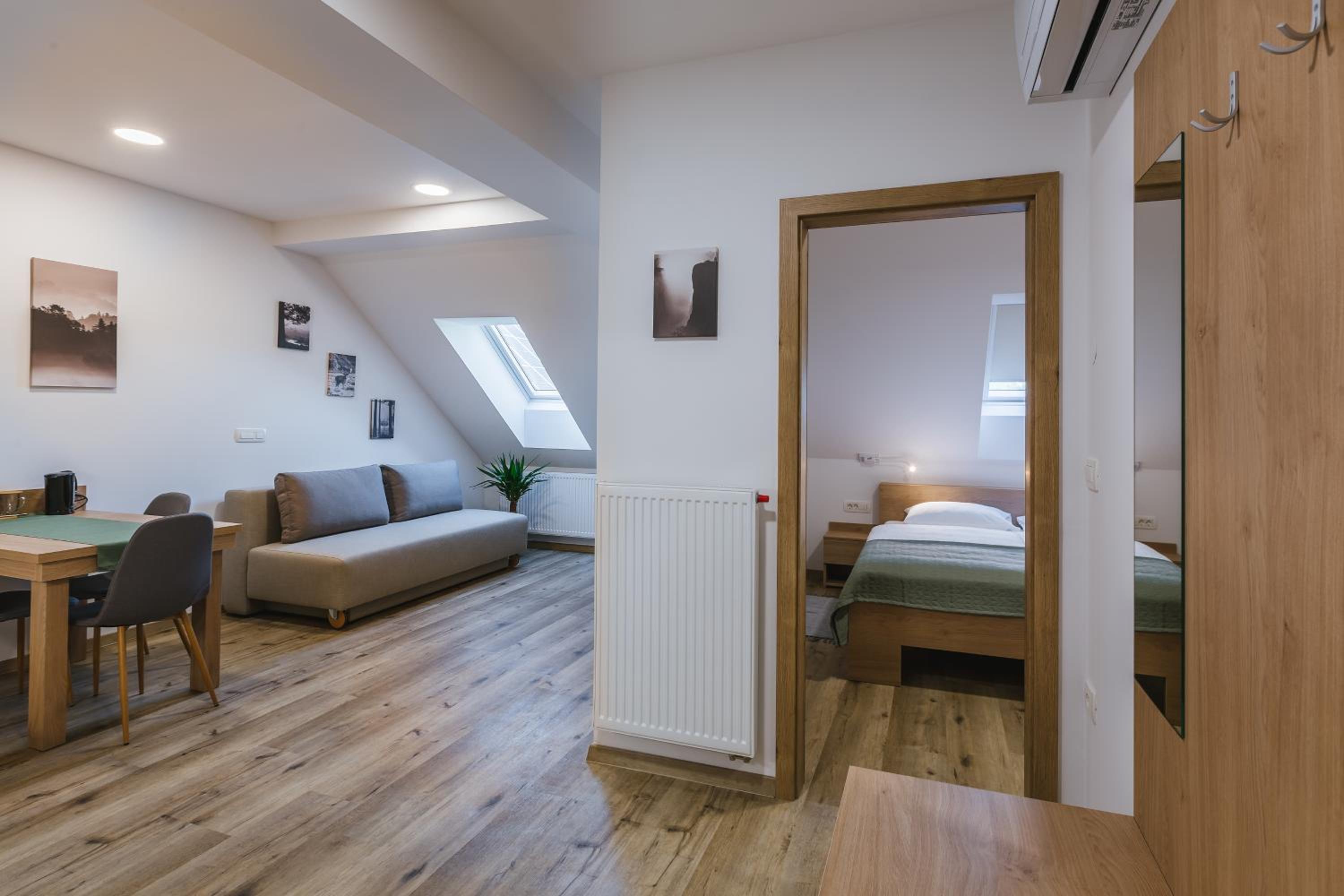 One-Bedroom Apartment
