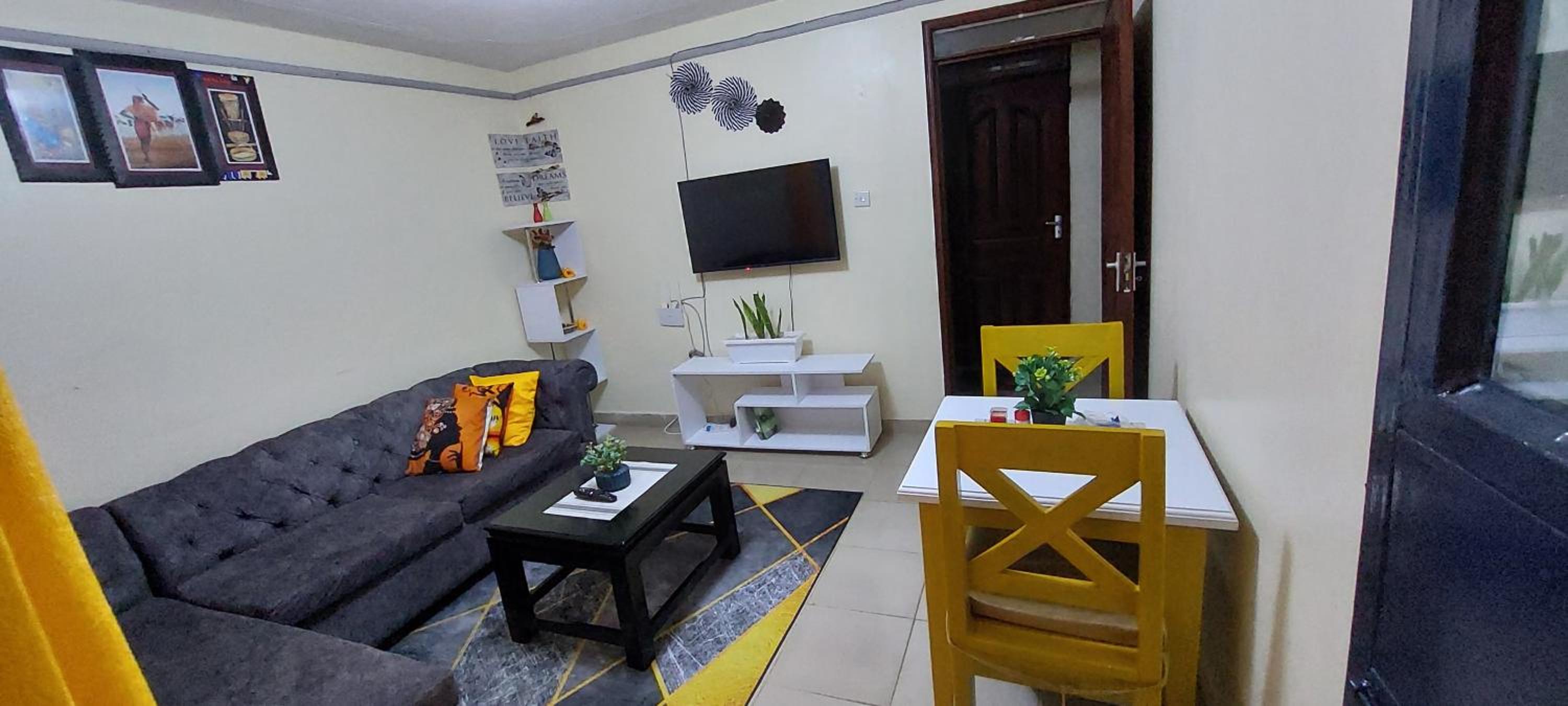 One-Bedroom Apartment photo 1
