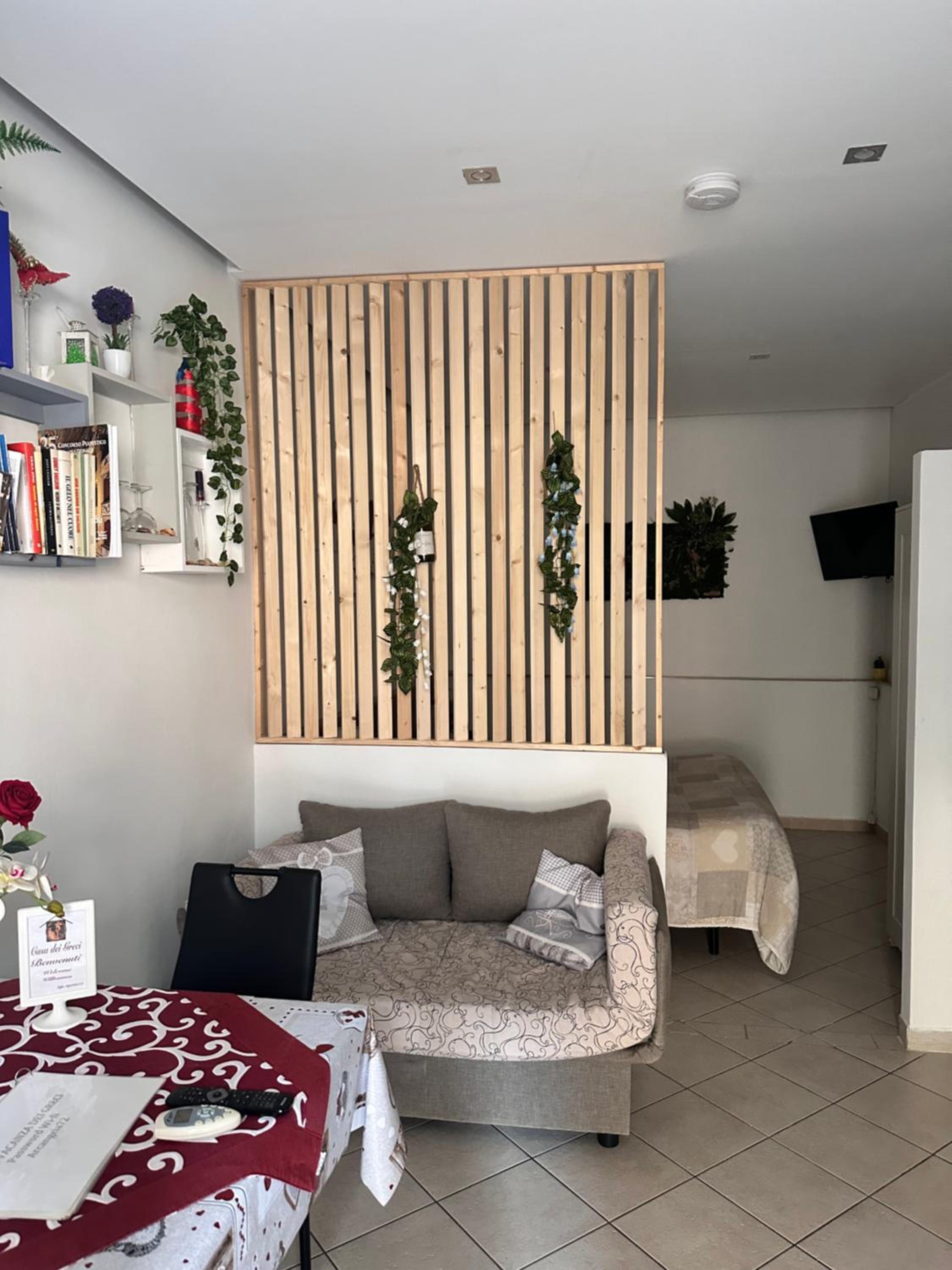 One-Bedroom House - Photo 17