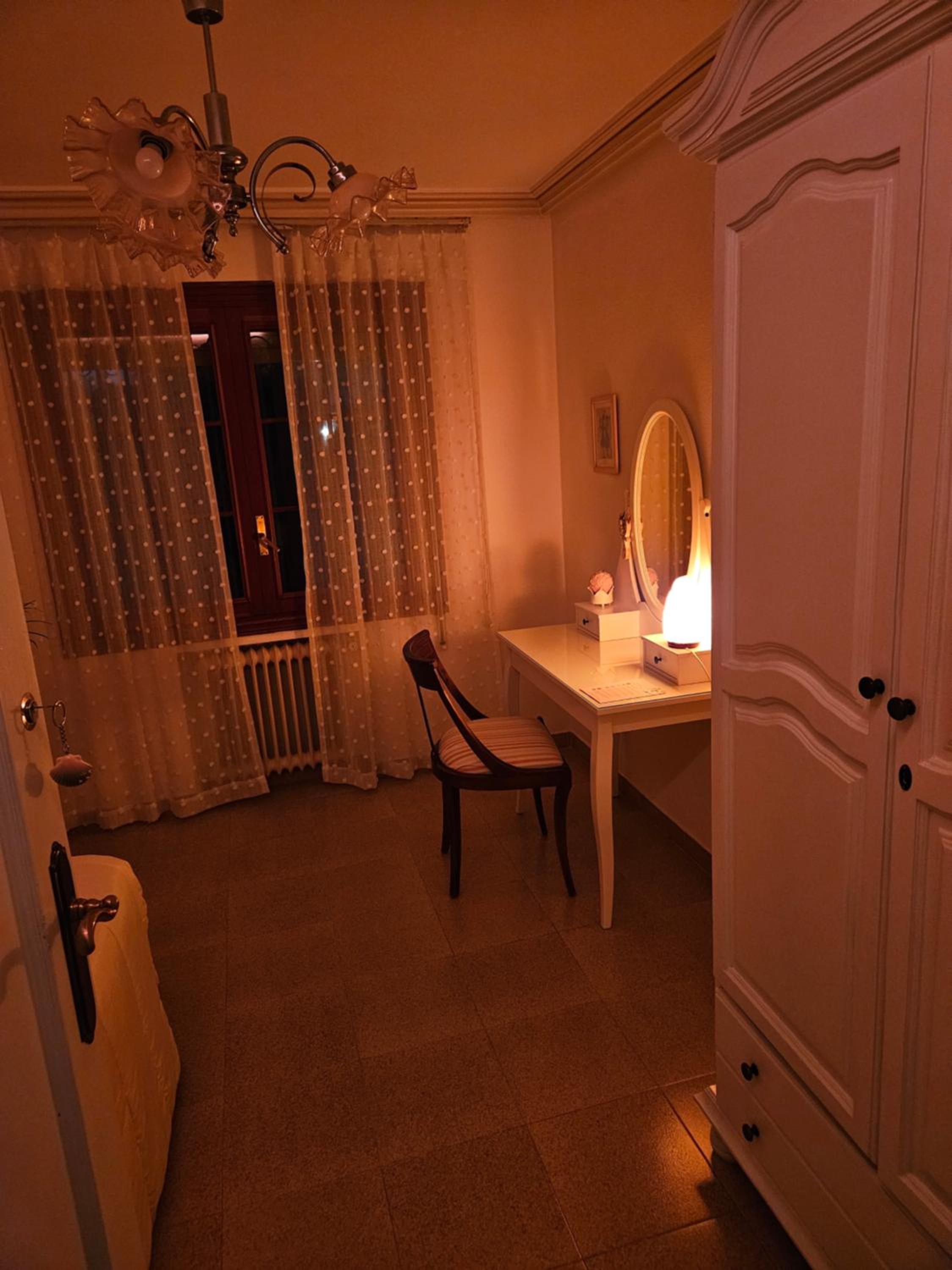 Single Room with Private Bathroom photo 2