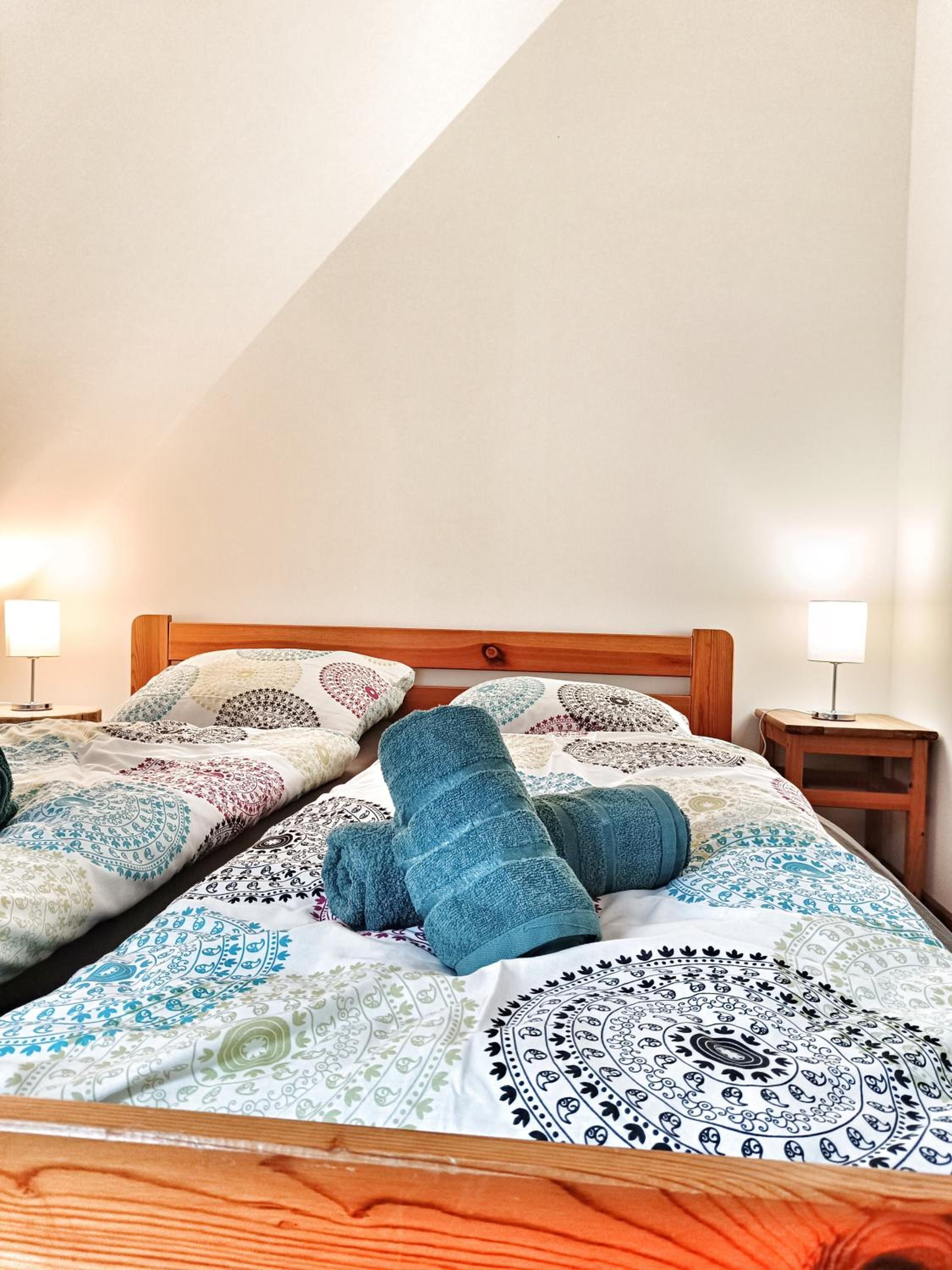 Five-Bedroom House photo 1