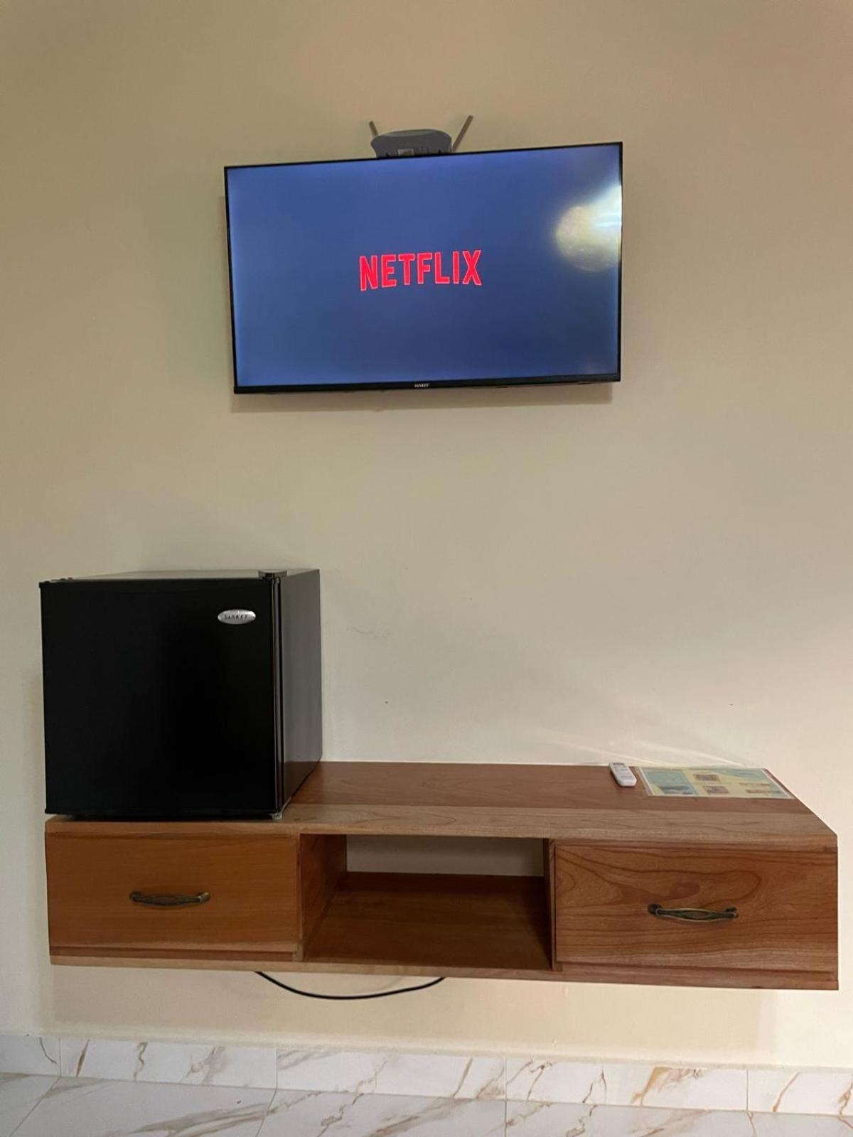Family Room photo 2