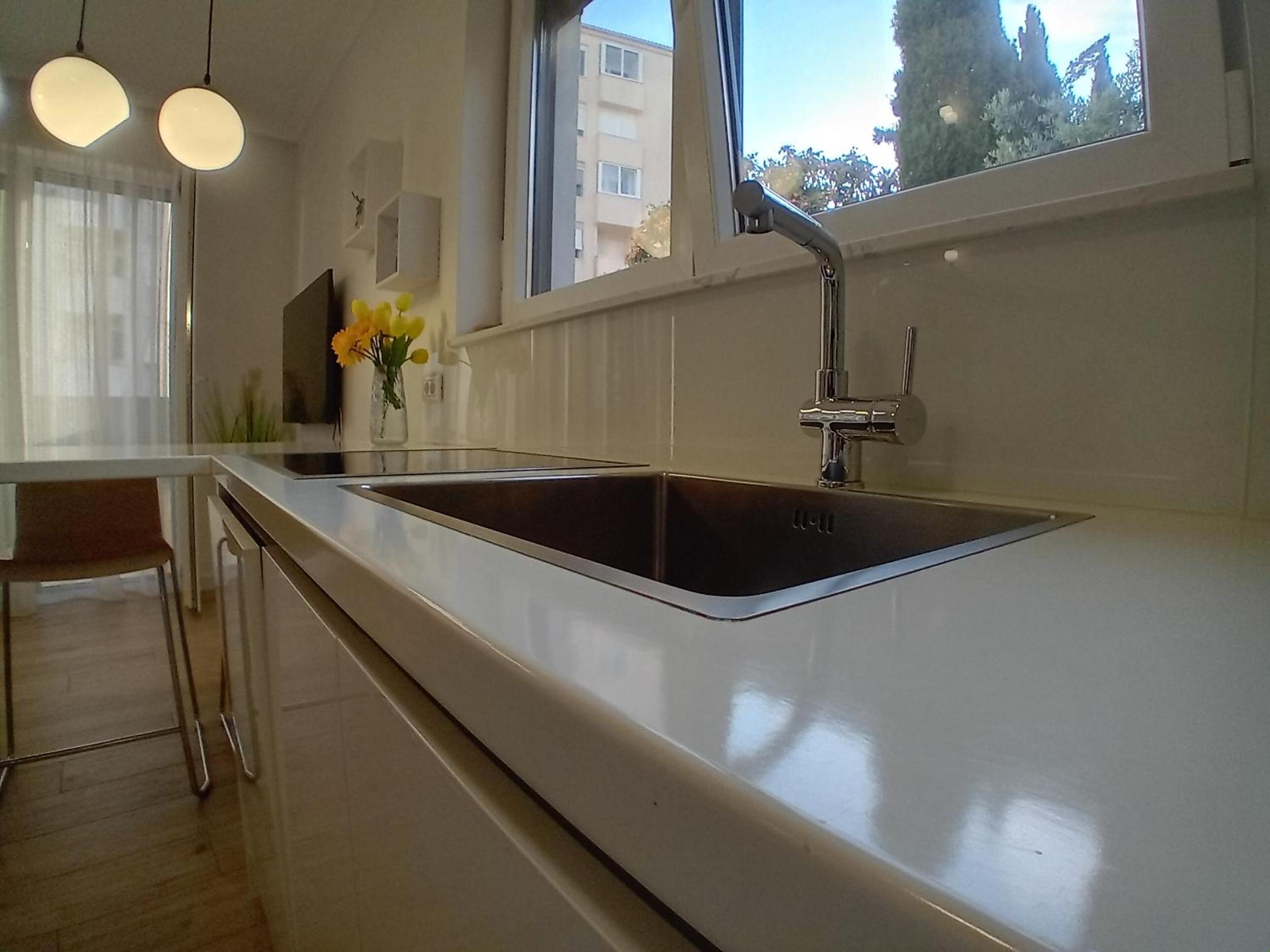 One-Bedroom Apartment - Photo 12