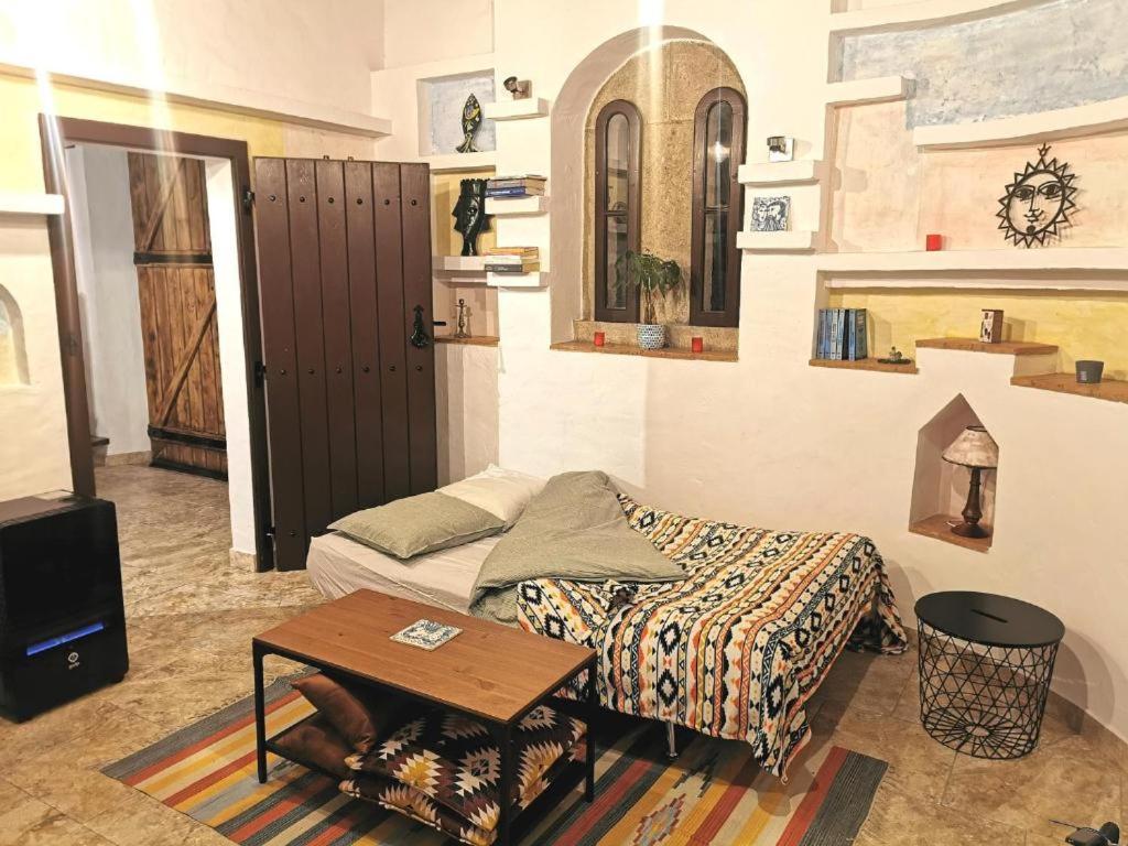 One-Bedroom House - Photo 20
