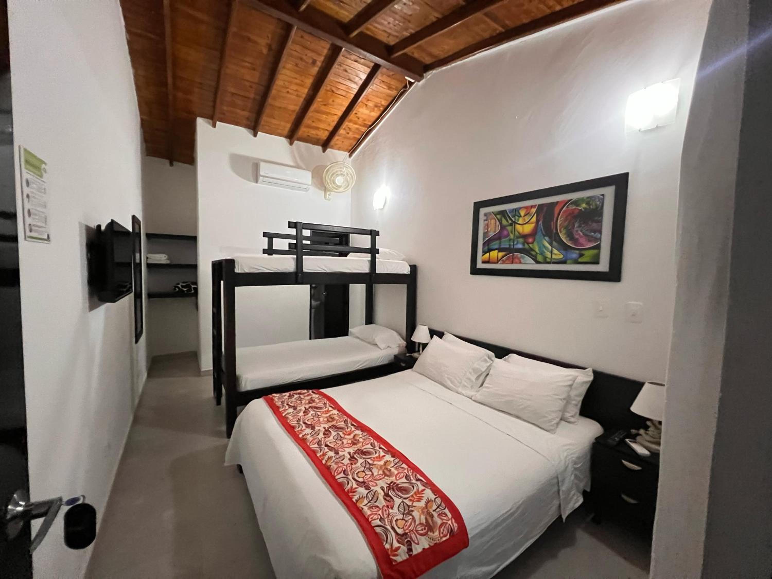 Quadruple Room photo 2