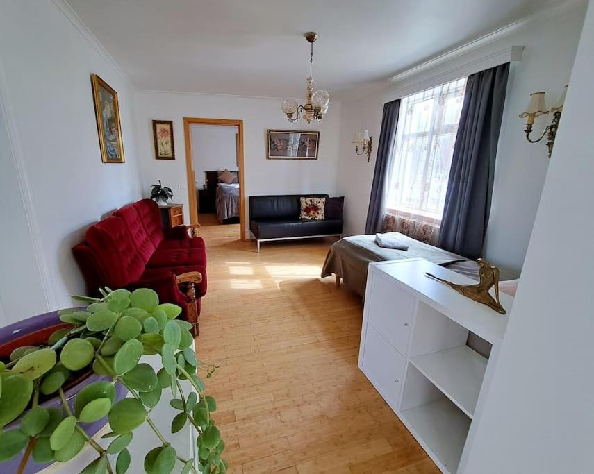 Three-Bedroom Apartment photo 2