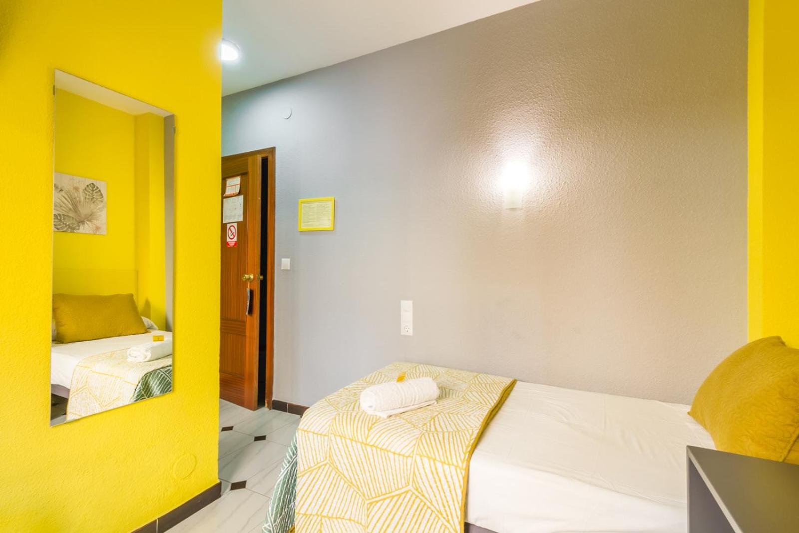Single Room photo 1