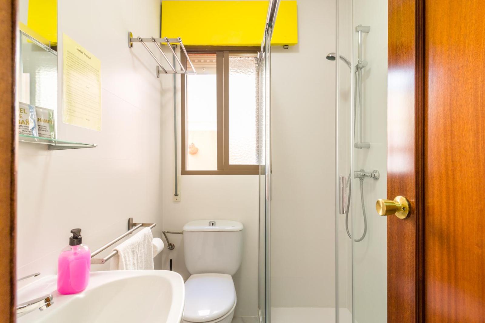 Single Room photo 3