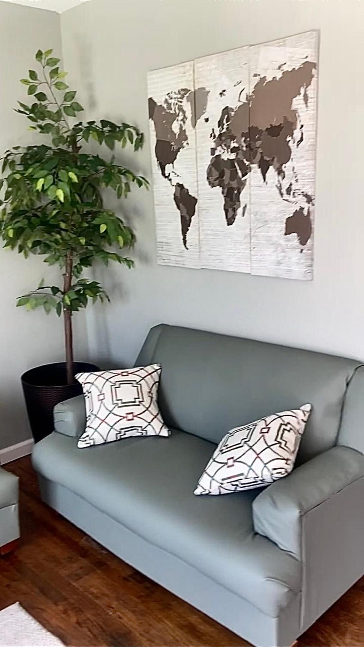 Apartment photo 2
