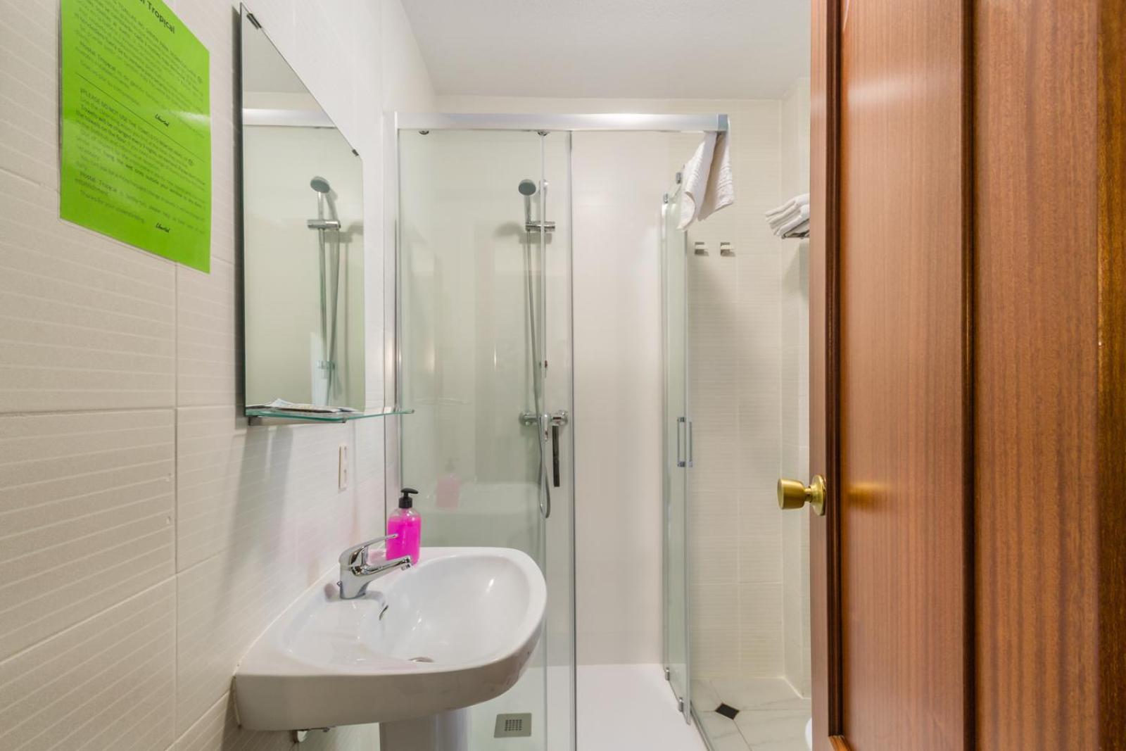 Double or Twin Room photo 2