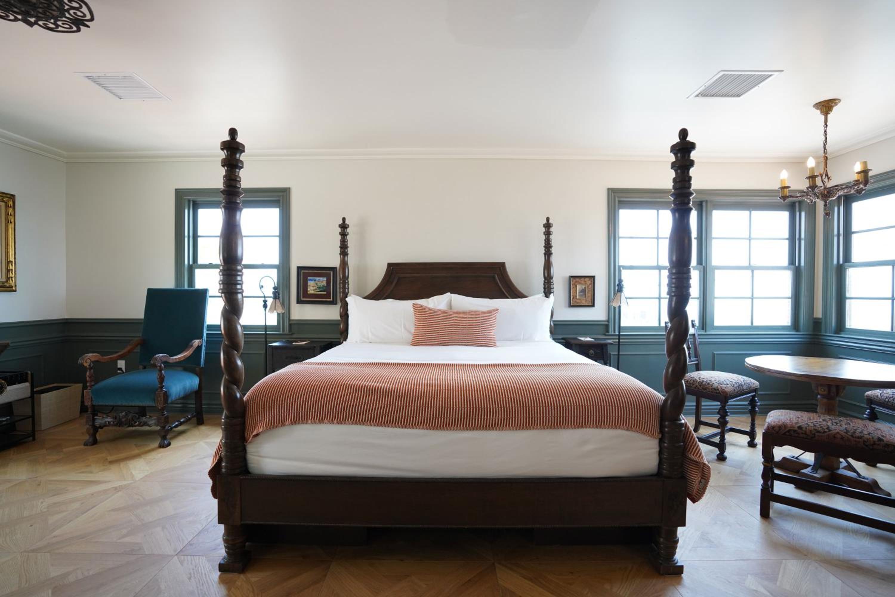 Presidential Suite photo 2