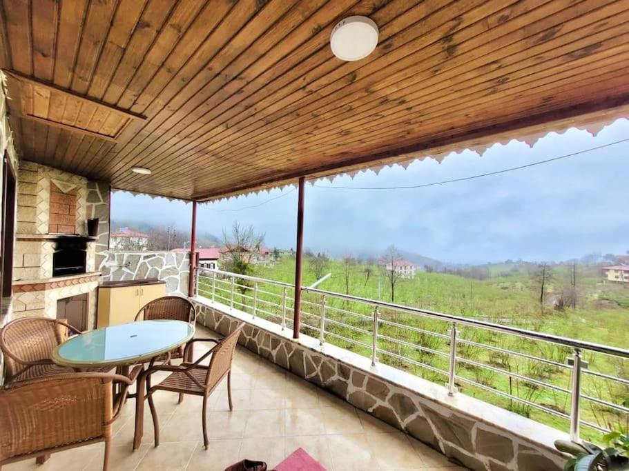 Villa photo 3