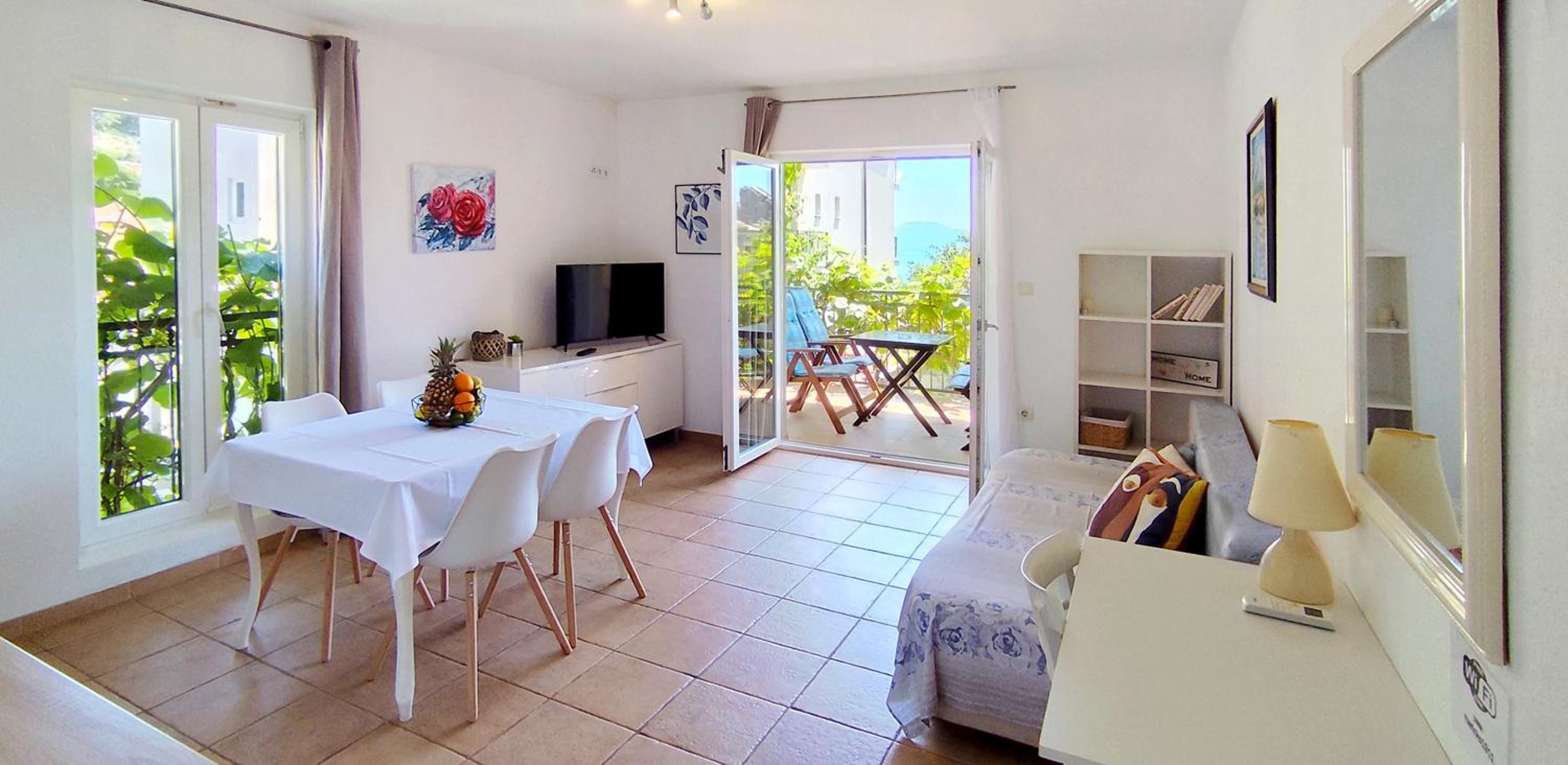 Apartment with Sea View