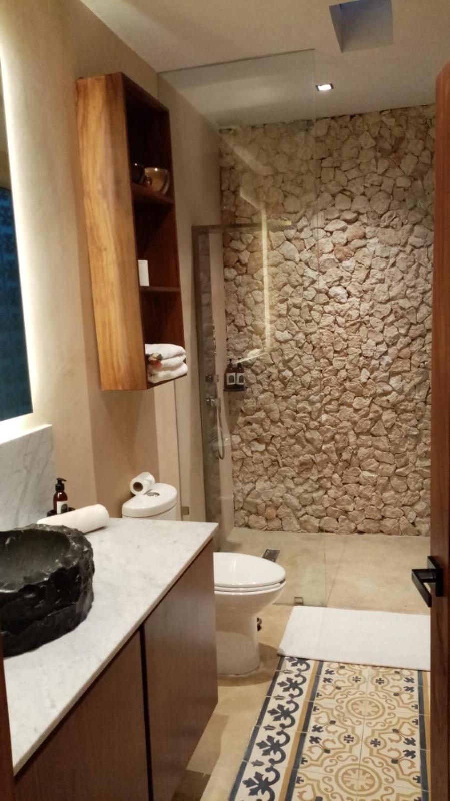 Superior King Suite photo 3