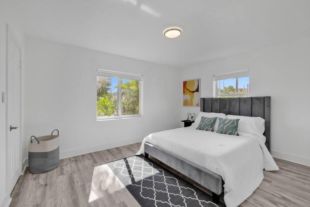 Three-Bedroom House photo 1