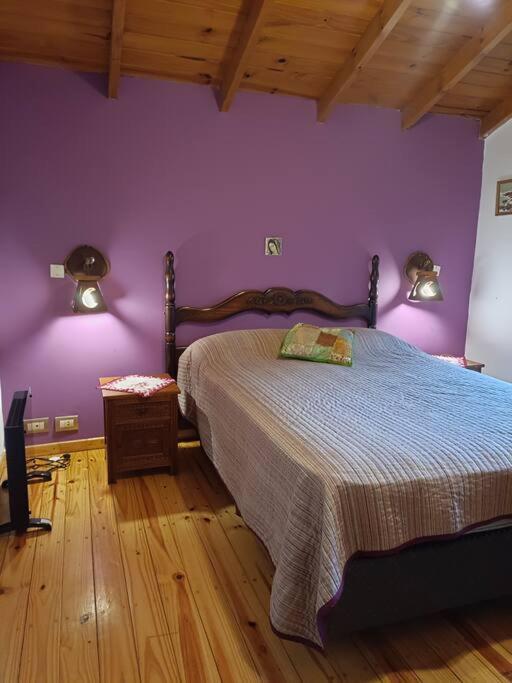 Five-Bedroom House photo 1