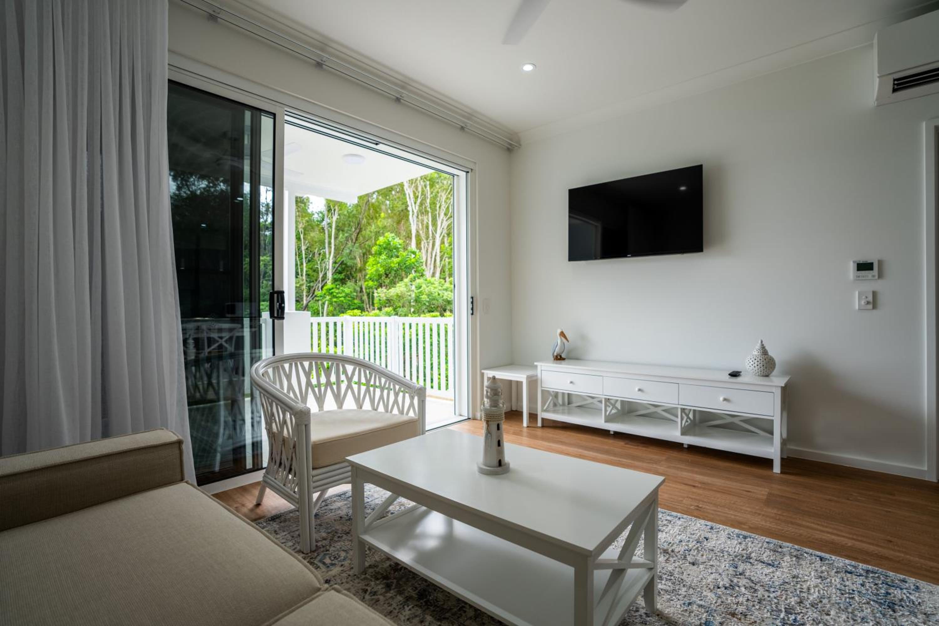 One-Bedroom Apartment - Non-Smoking