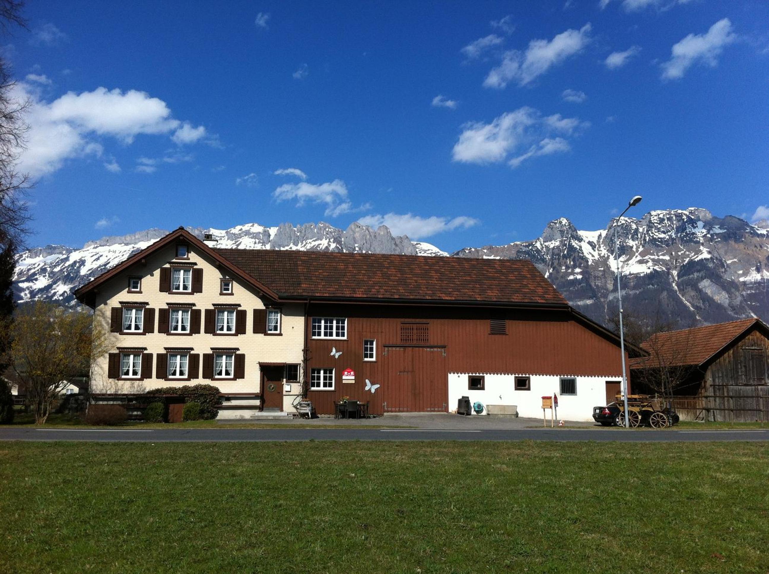 Studio with Mountain View photo 1