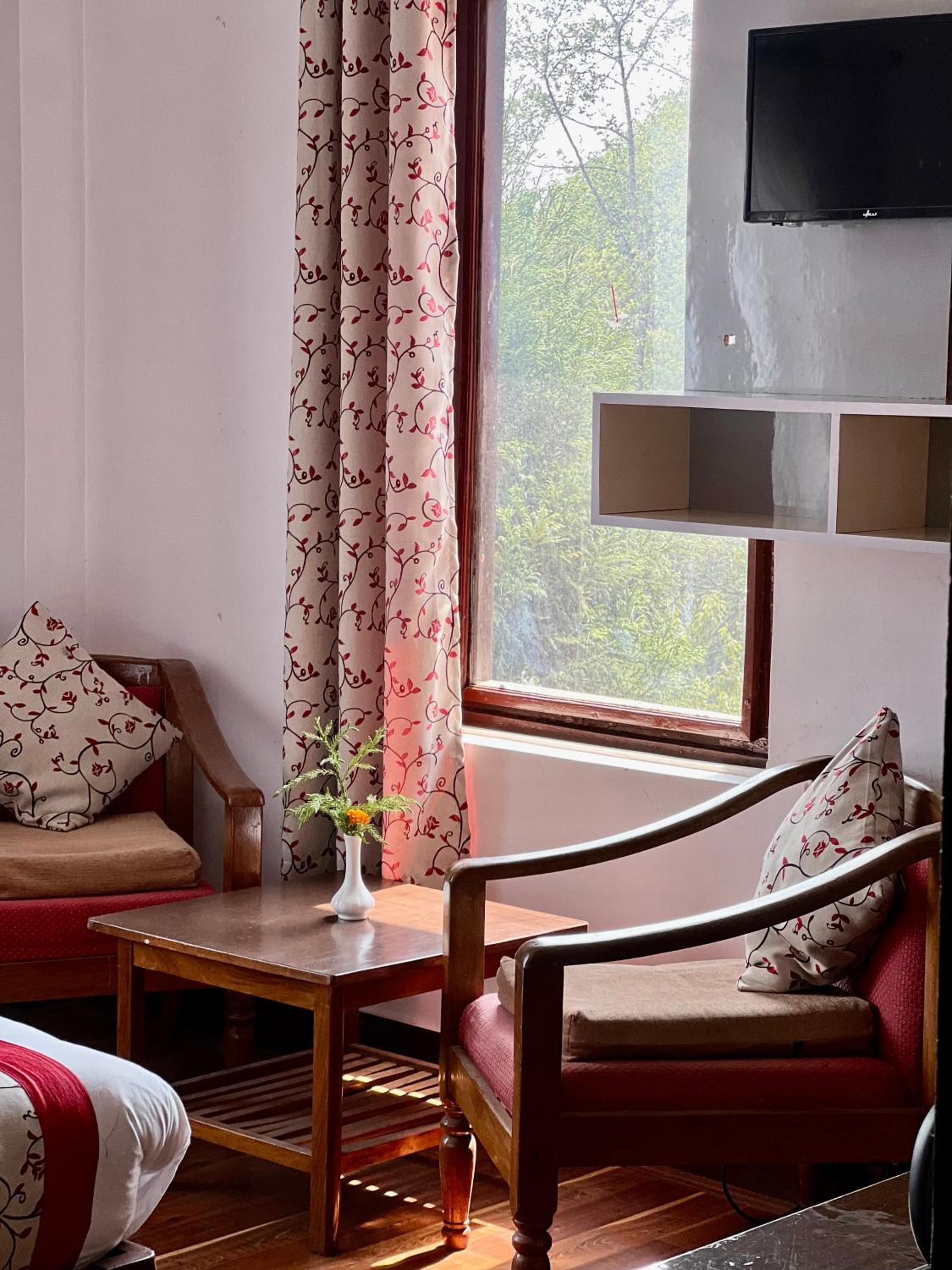 Double Room with Private Bathroom photo 1
