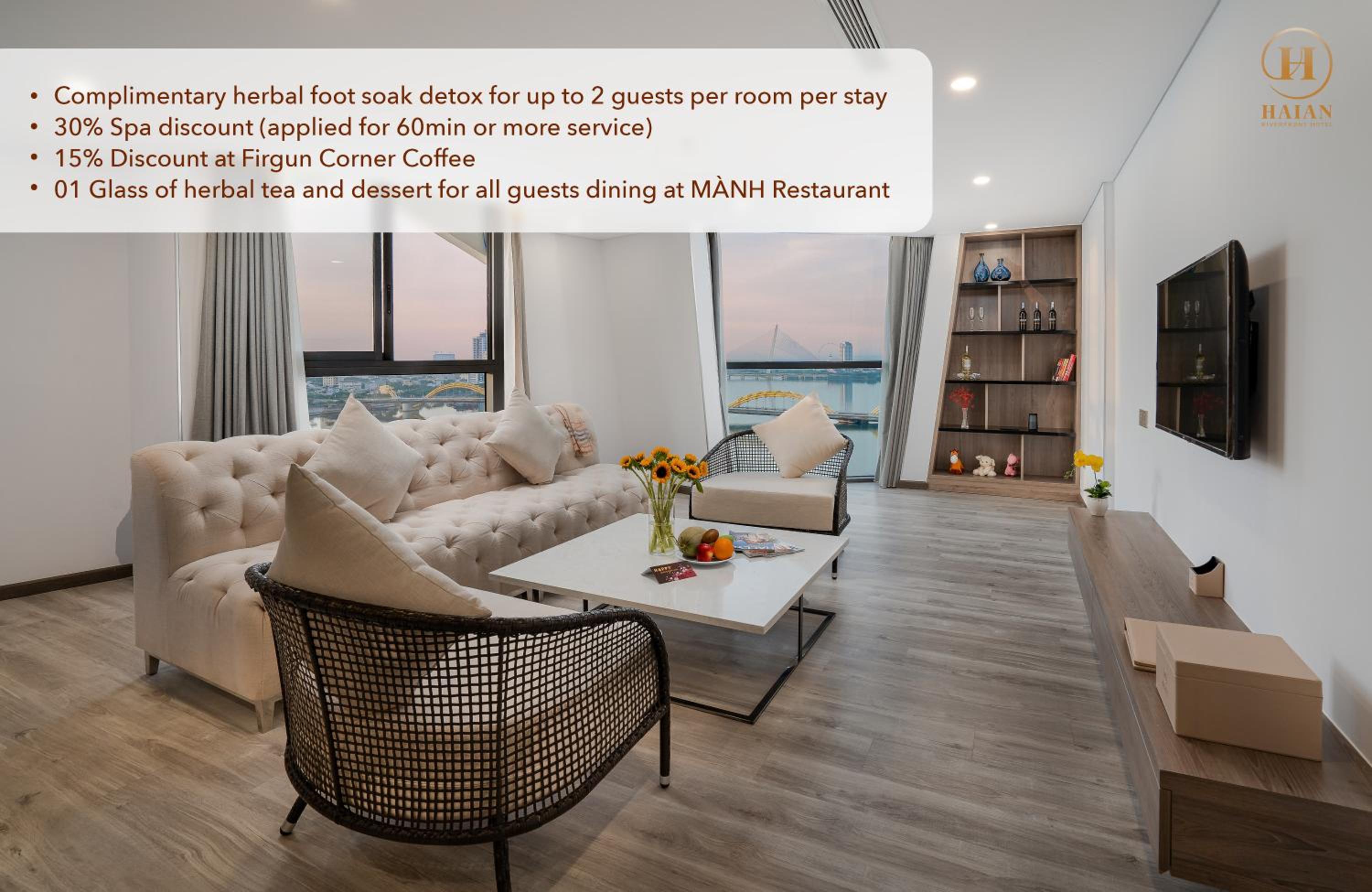 Special Offer -Two Bedroom Riverview Apartment with Kitchen and Bathtub - Photo 11