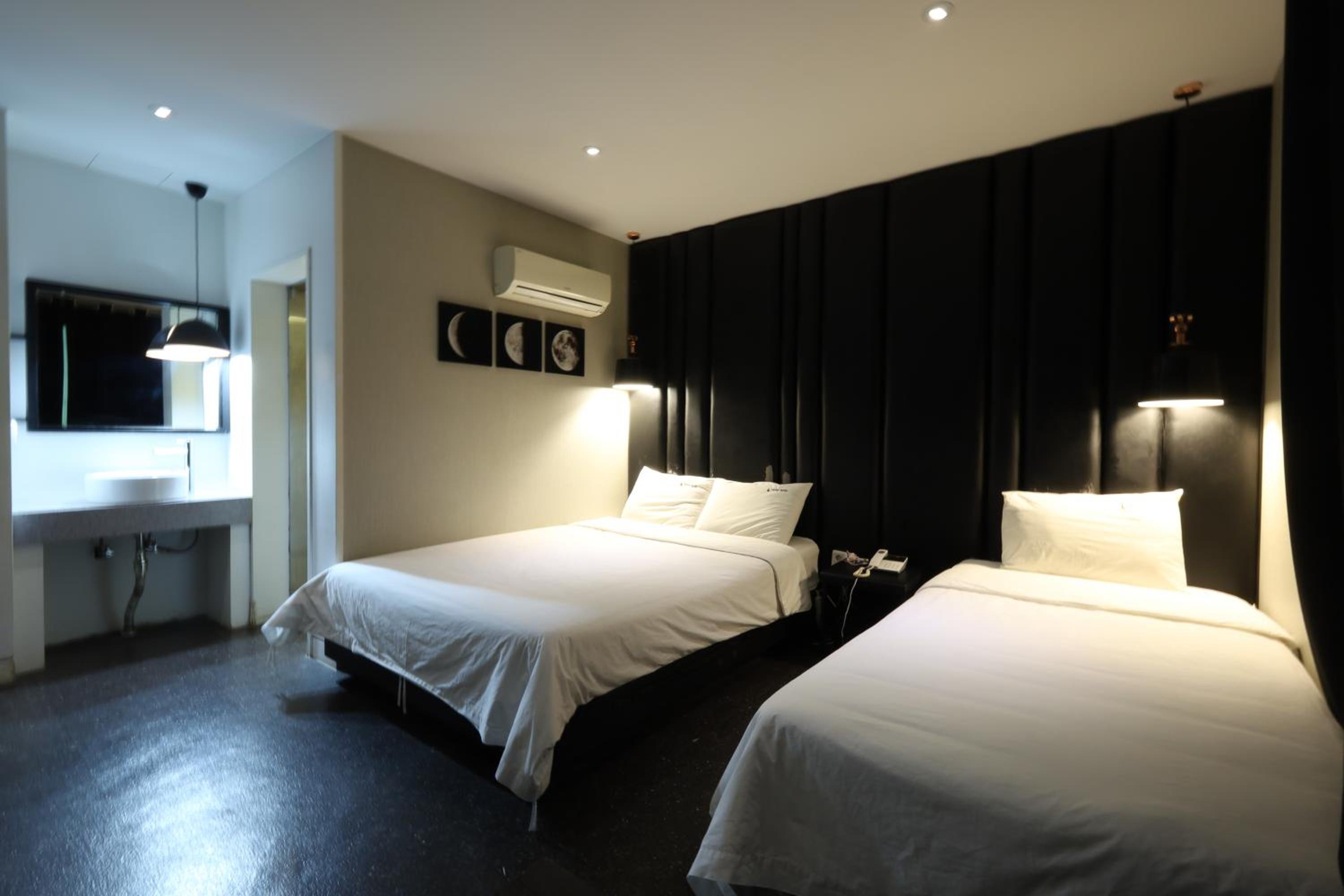 Business Twin Room
