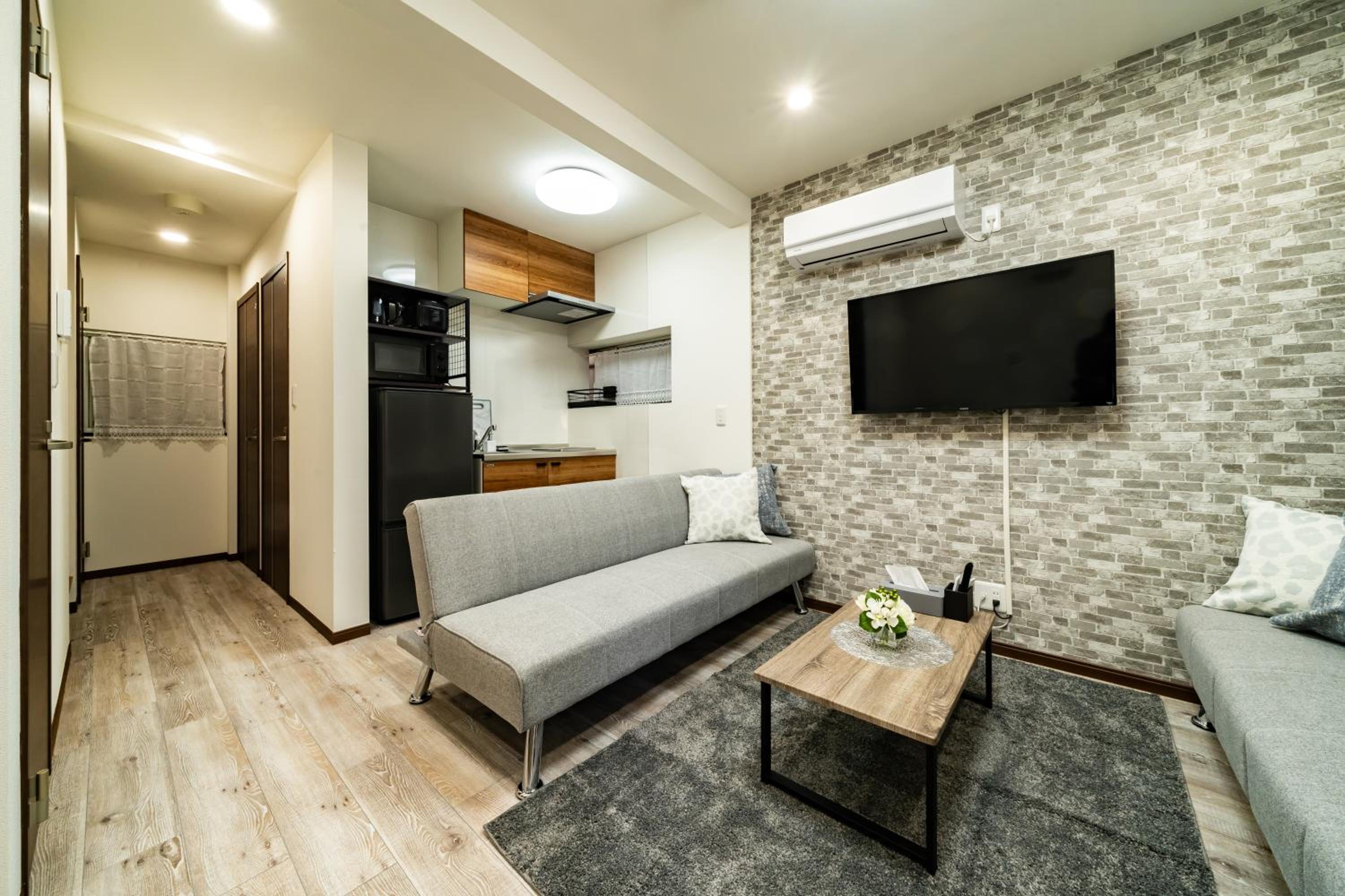 One-Bedroom House photo 1