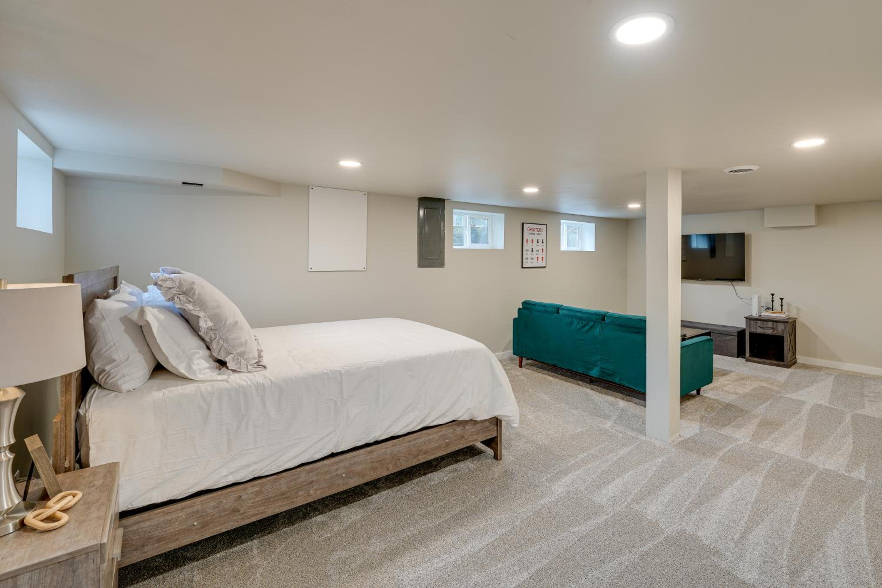 Four-Bedroom House photo 3