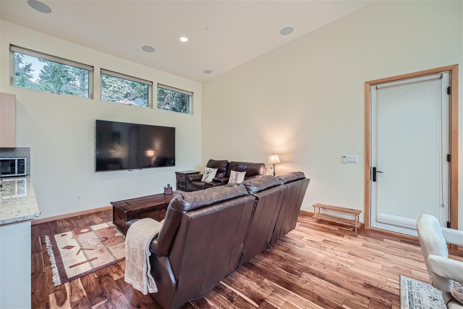 Two-Bedroom House photo 2