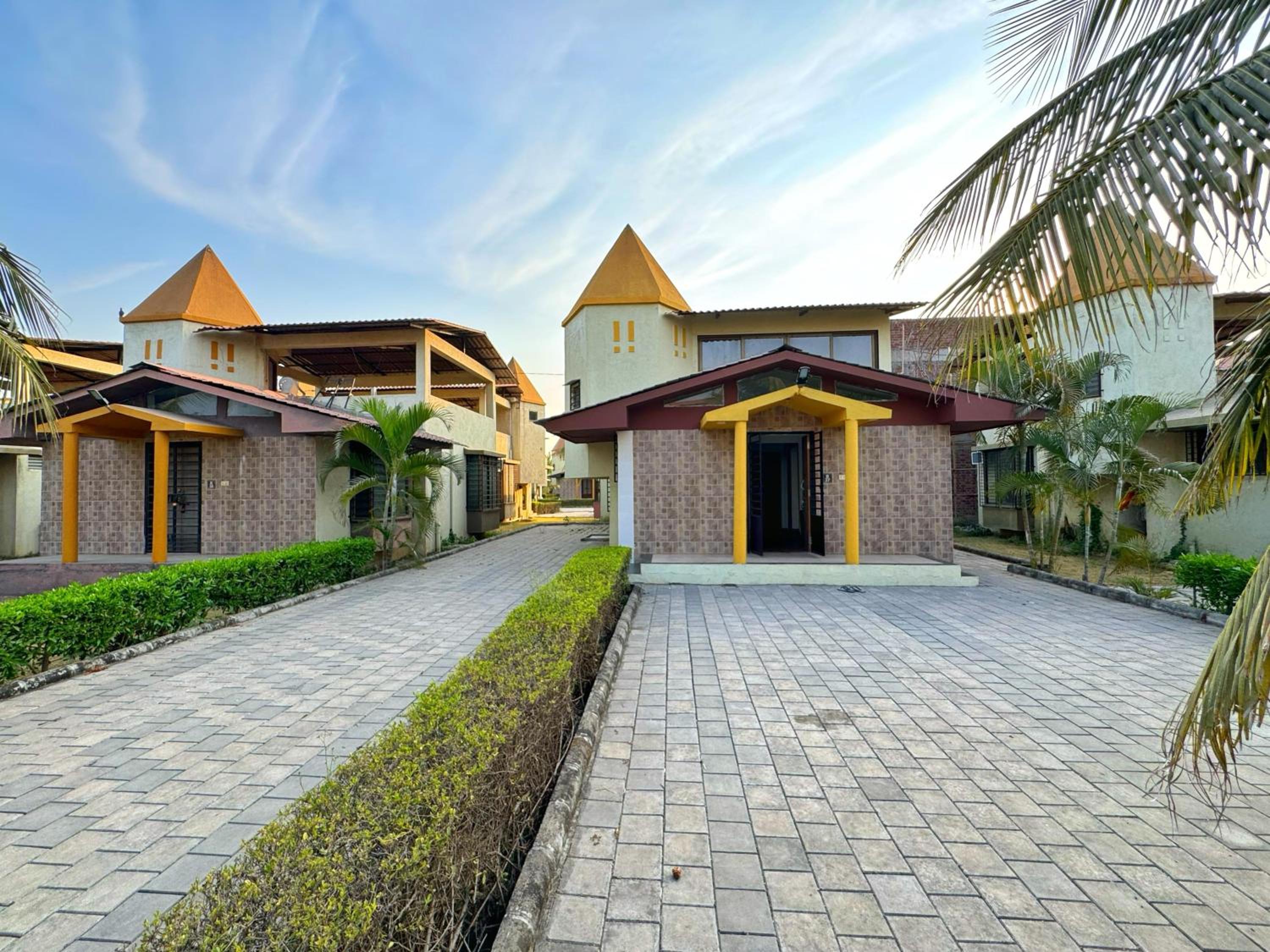 Three-Bedroom Villa photo 3