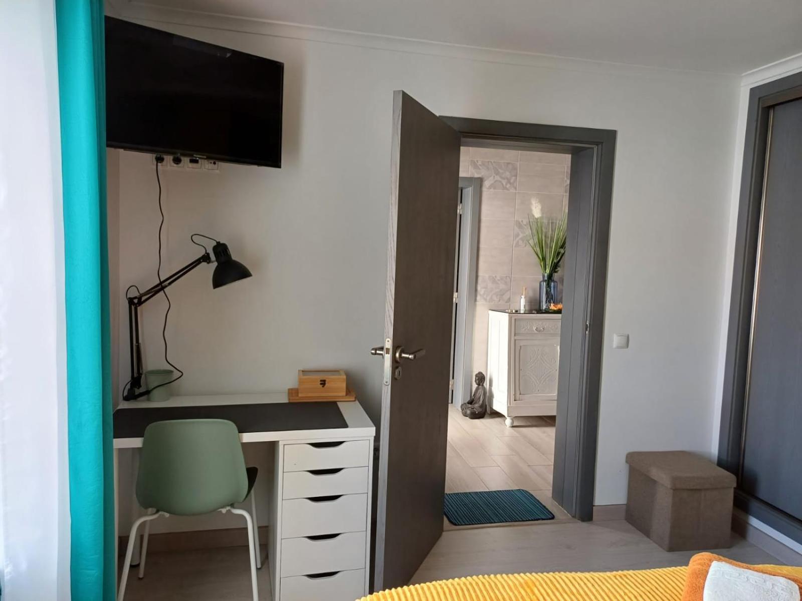 Double Room with Private External Bathroom photo 1