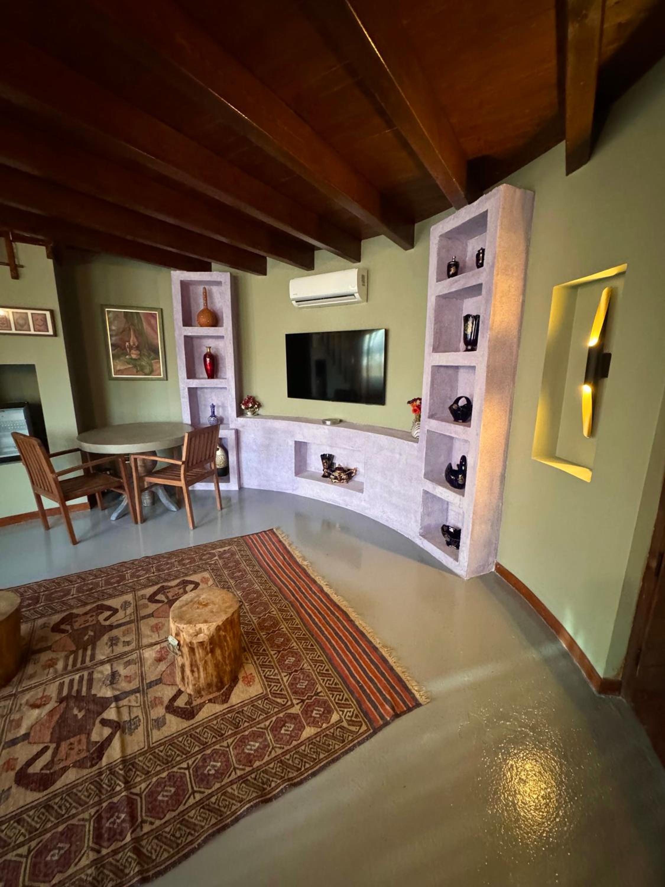 Junior Suite with Pool View - Photo 5