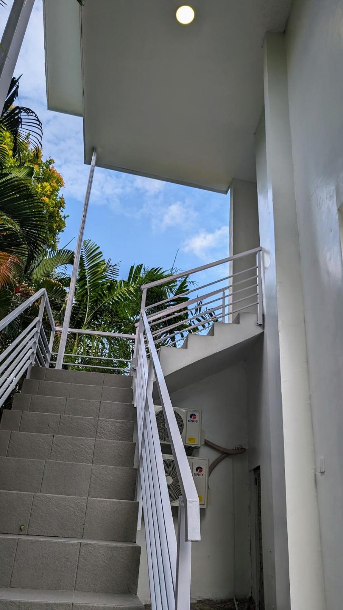 Apartment with Pool View  - Photo 7