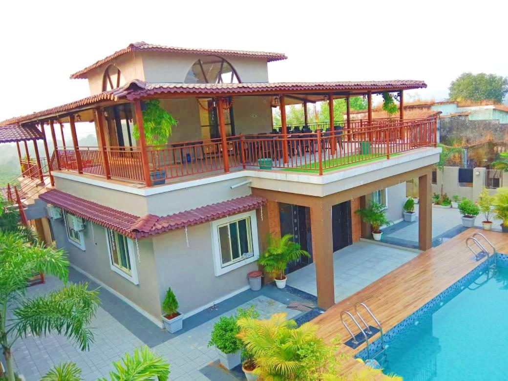 Villa photo 3