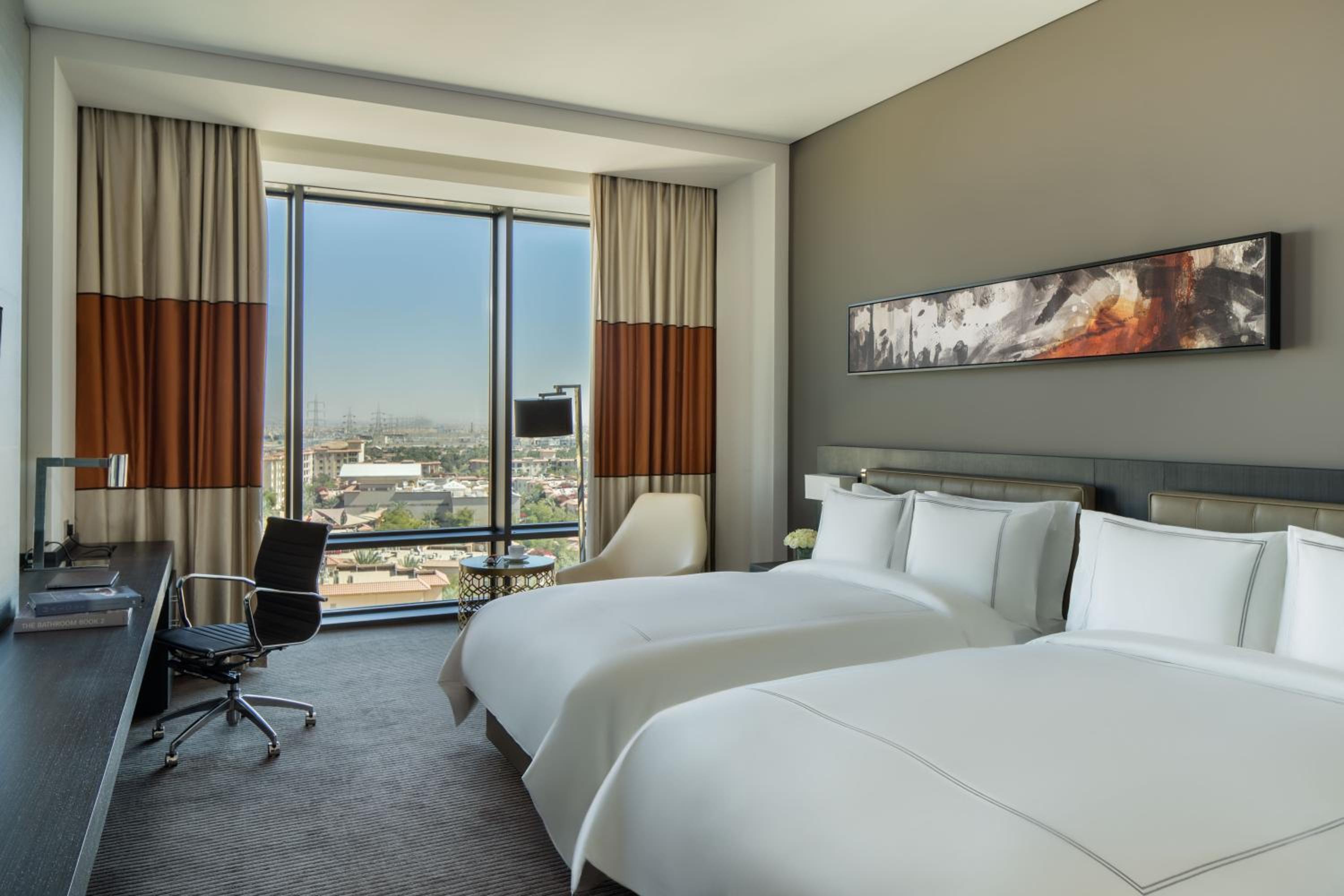 Fairmont Gold Queen Room with Two Queen Beds - Non-Smoking - Photo 2