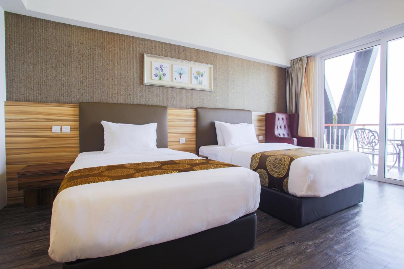 Deluxe Twin Room with Sea View