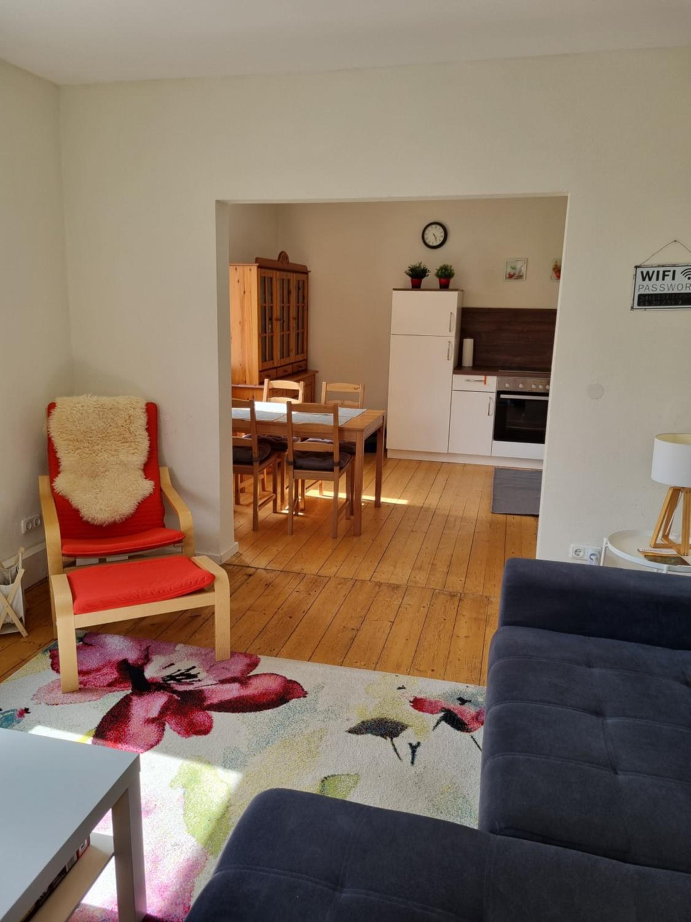 One-Bedroom Apartment photo 1