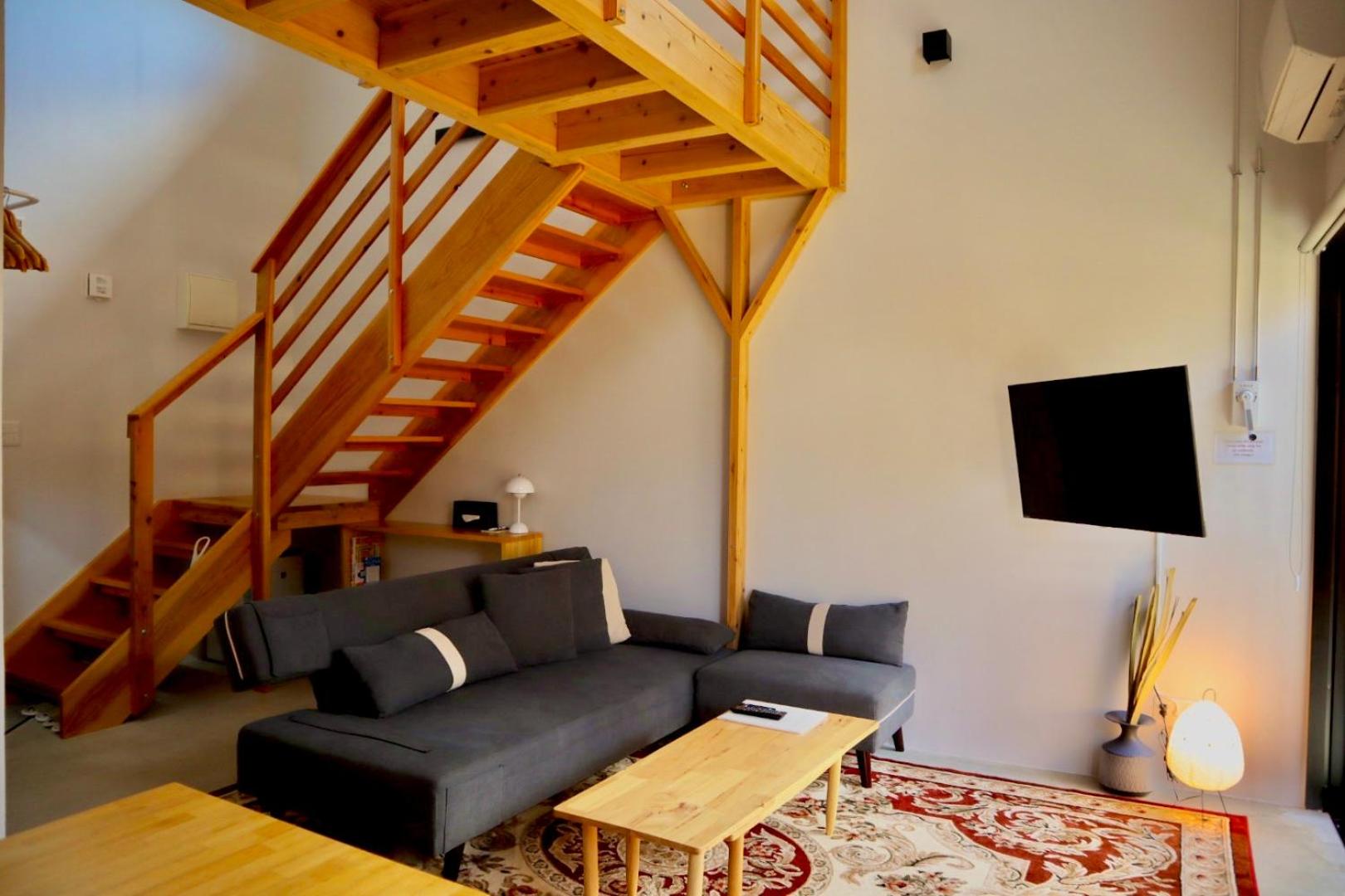 Loft - Photo 35