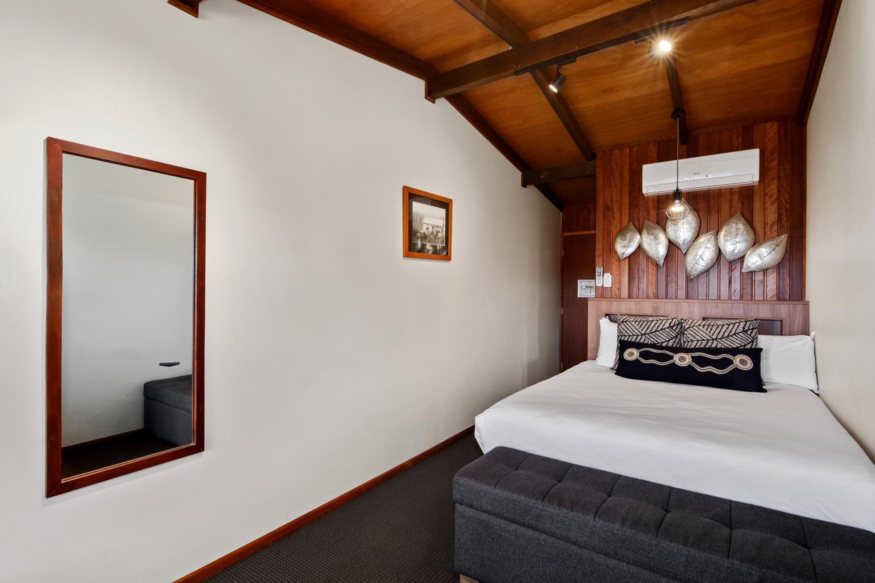 Small Double Room photo 3