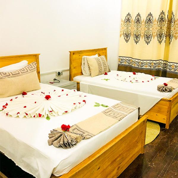 Standard Twin Room - Photo 9
