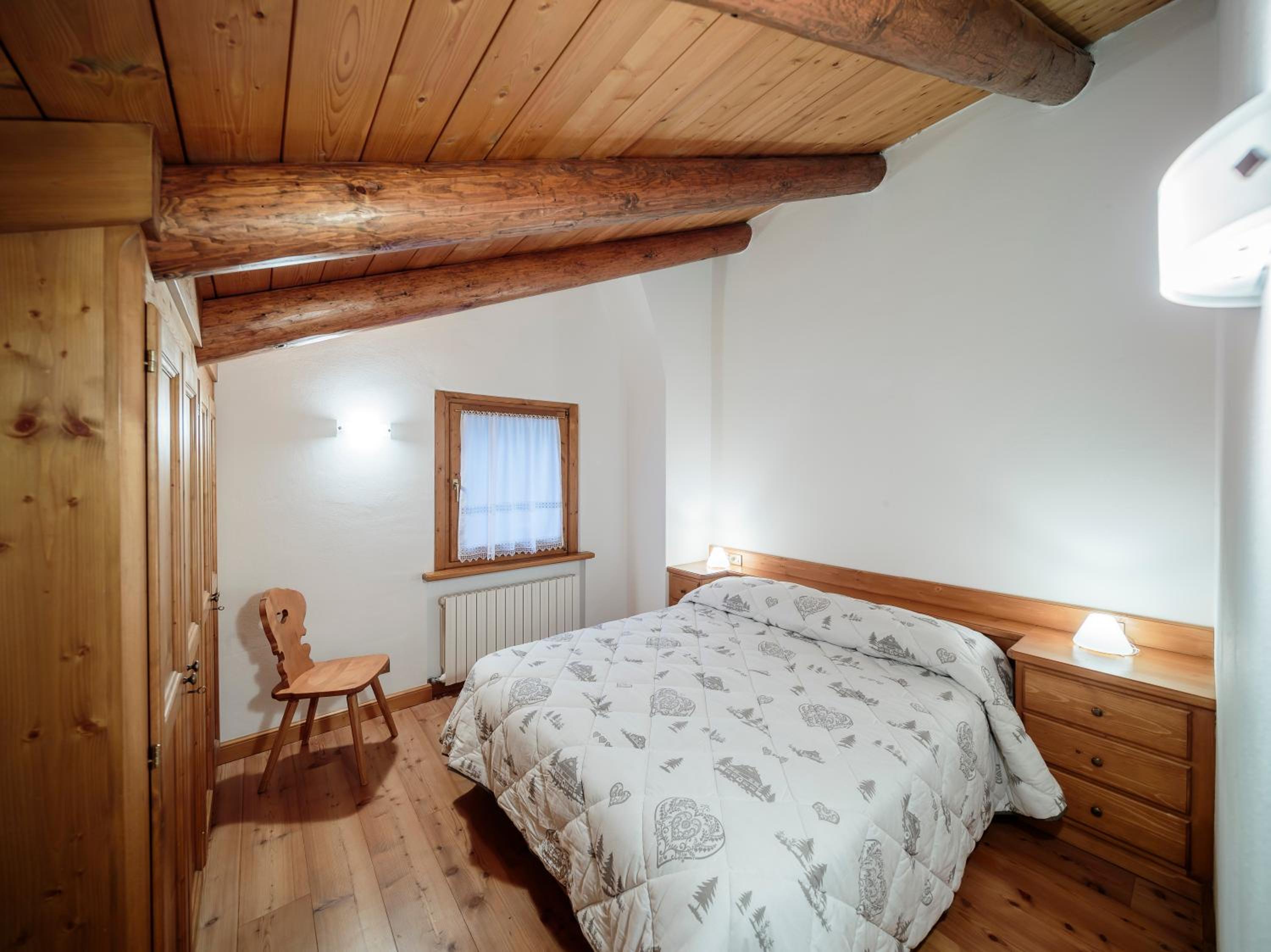 Two-Bedroom Apartment - Split Level (4 Adults) photo 1