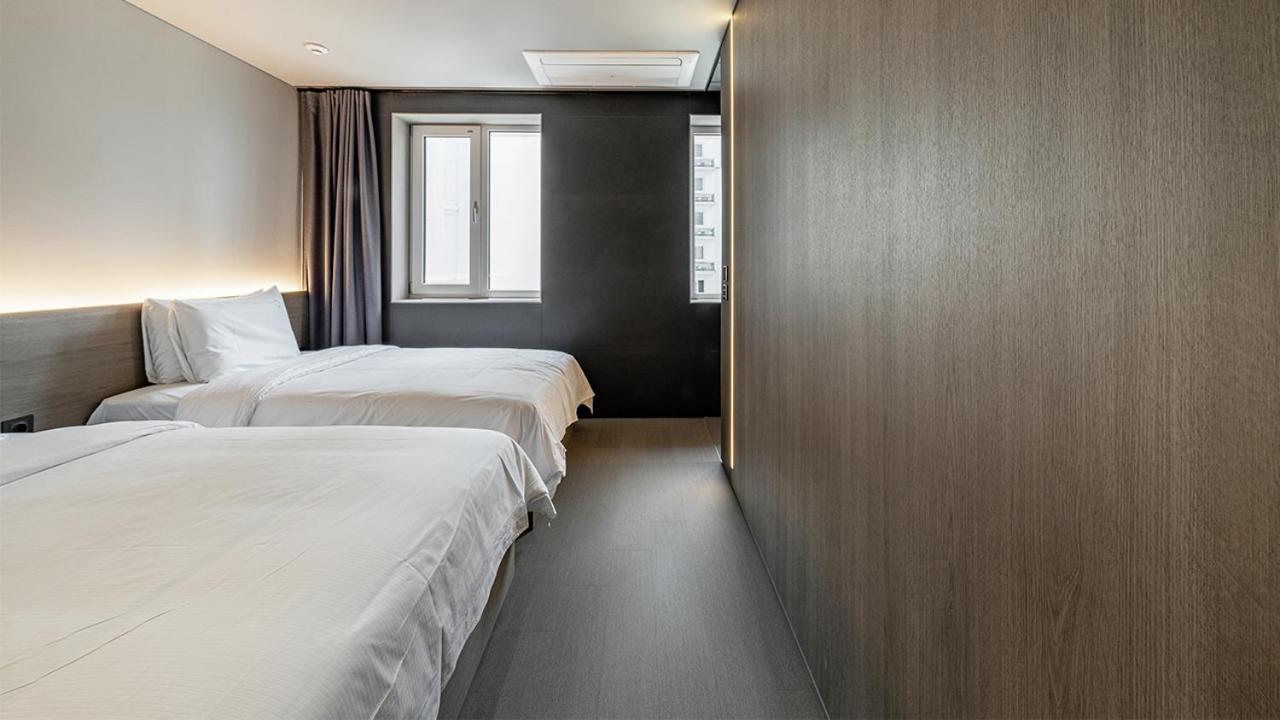 Deluxe Twin Room photo 2