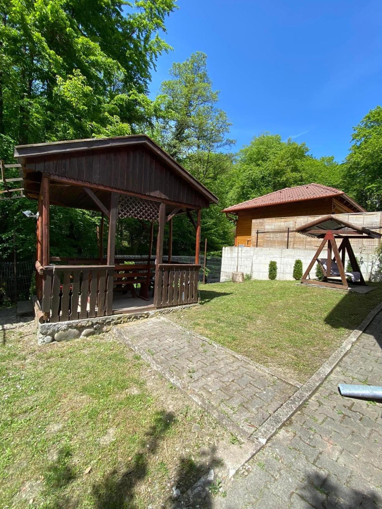 Four-Bedroom House photo 3