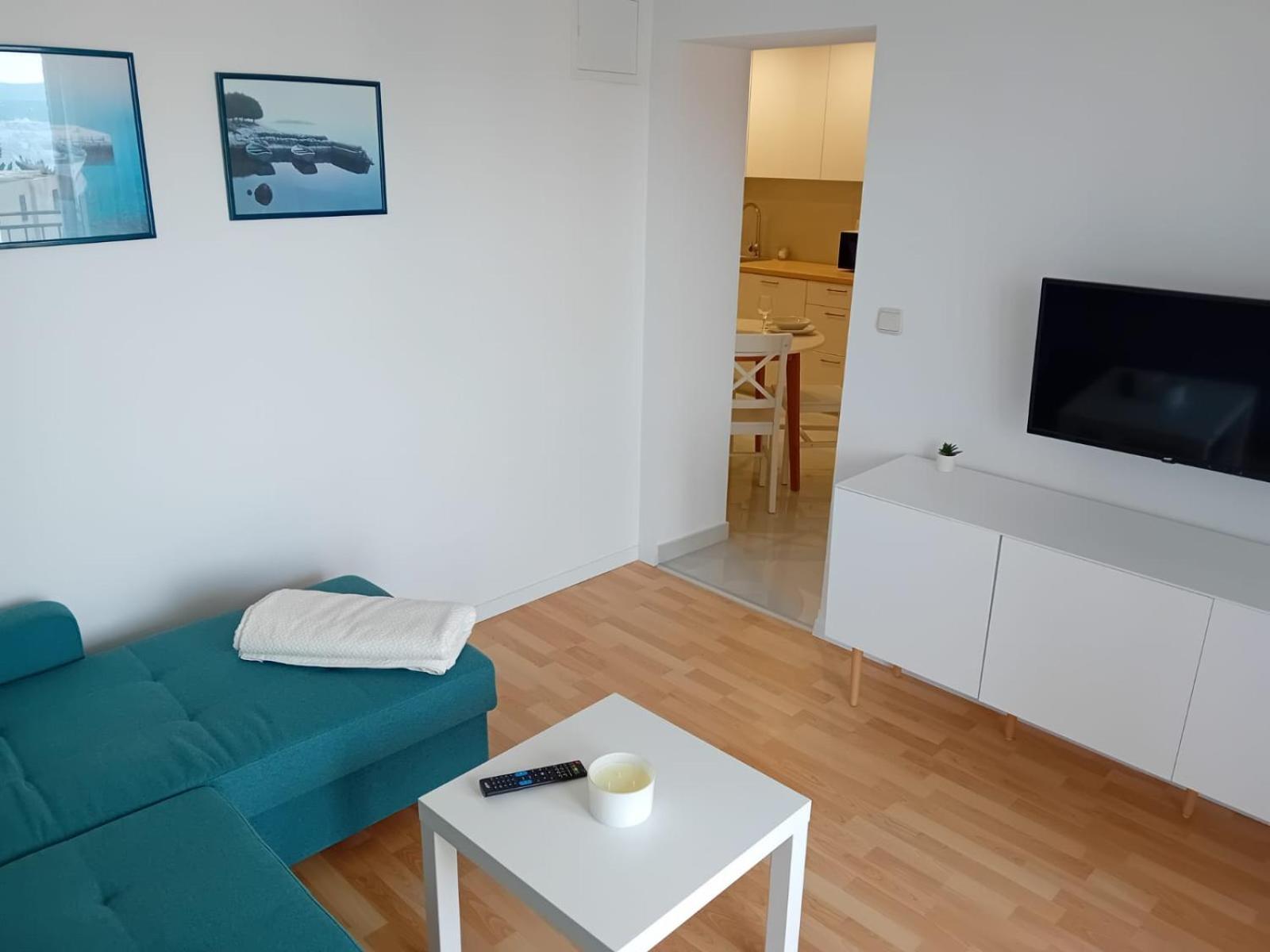 Two-Bedroom Apartment with Balcony and Sea View