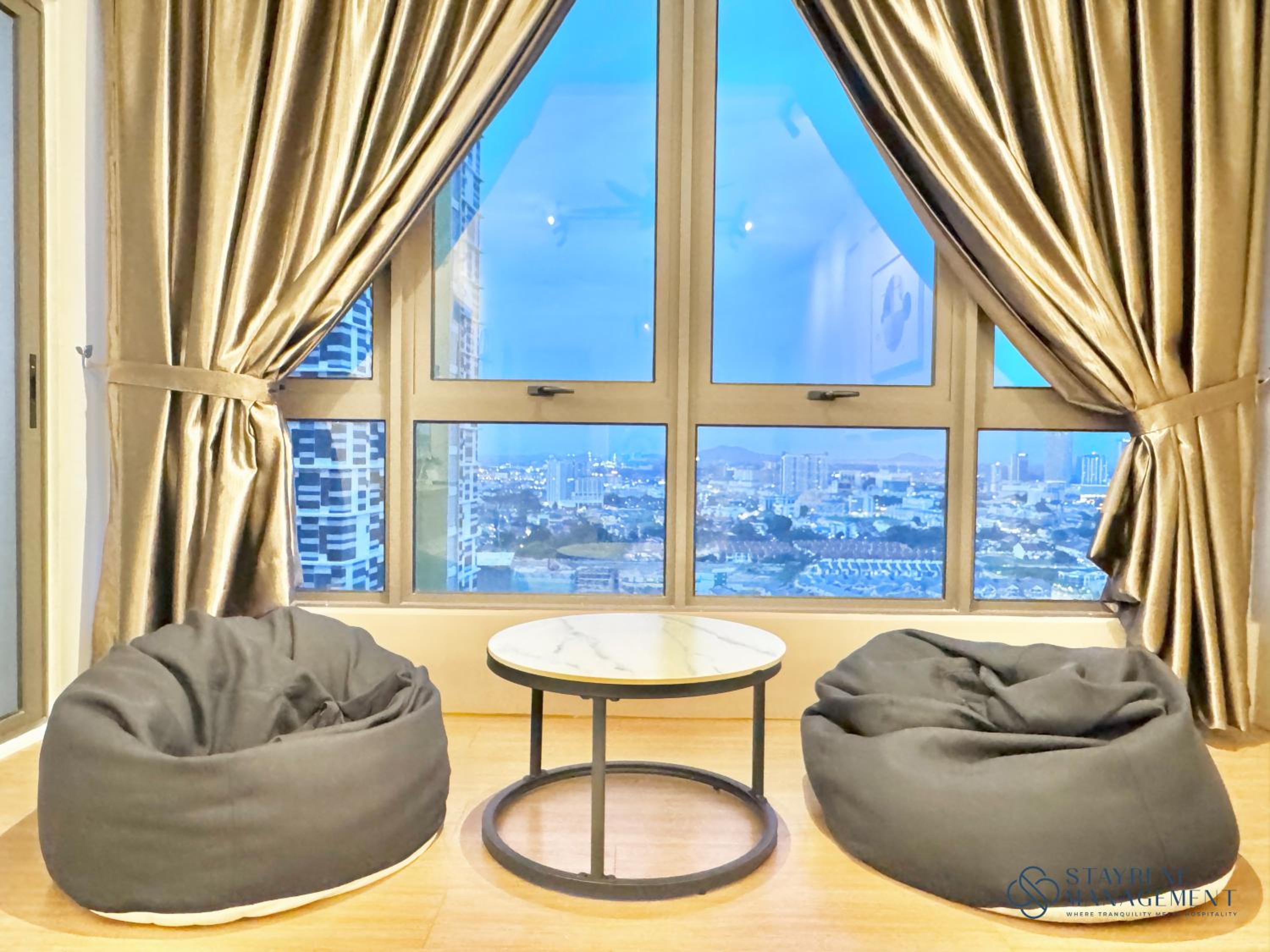 Two-Bedroom Apartment - Photo 4