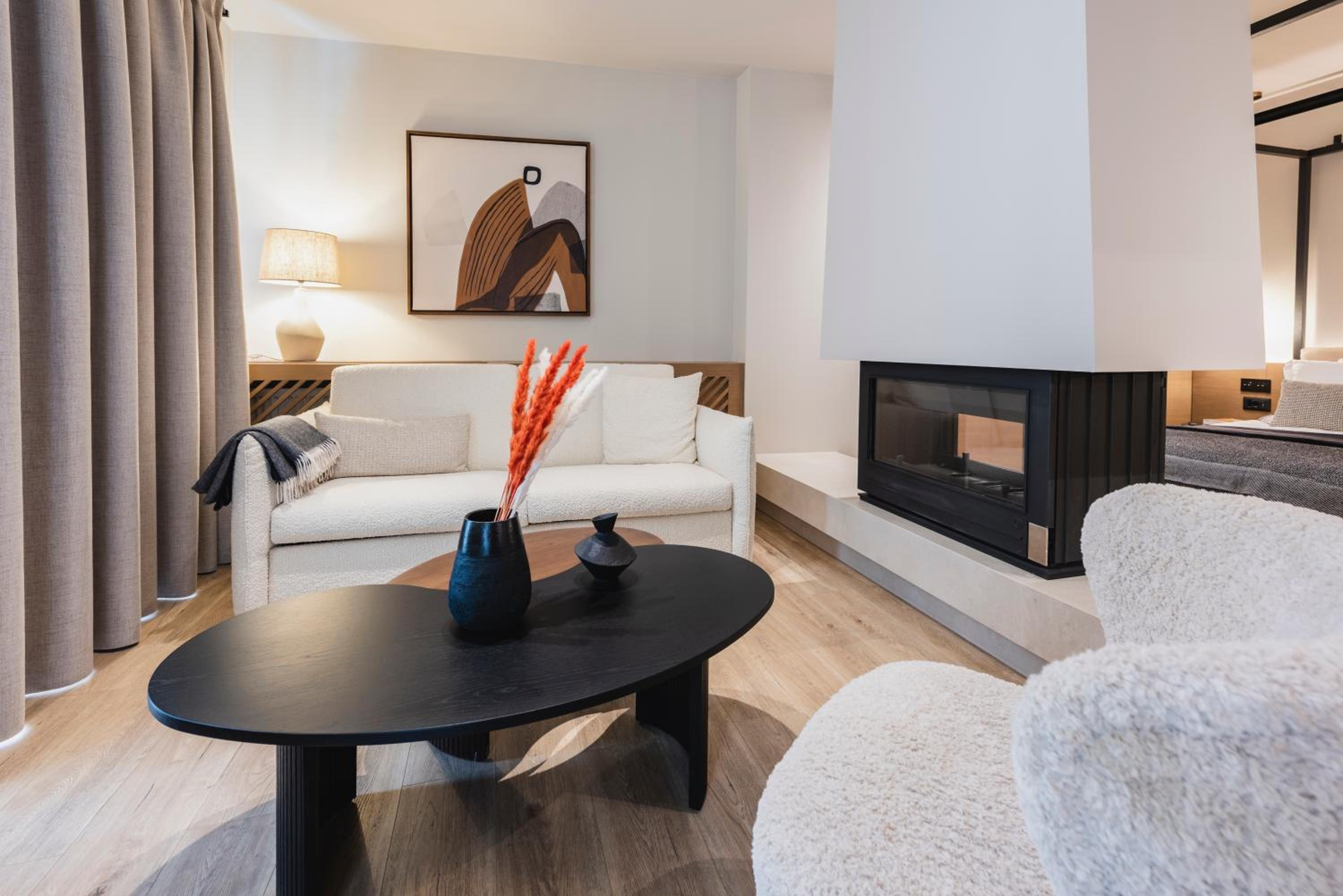  Executive Suite with Mountain View photo 3