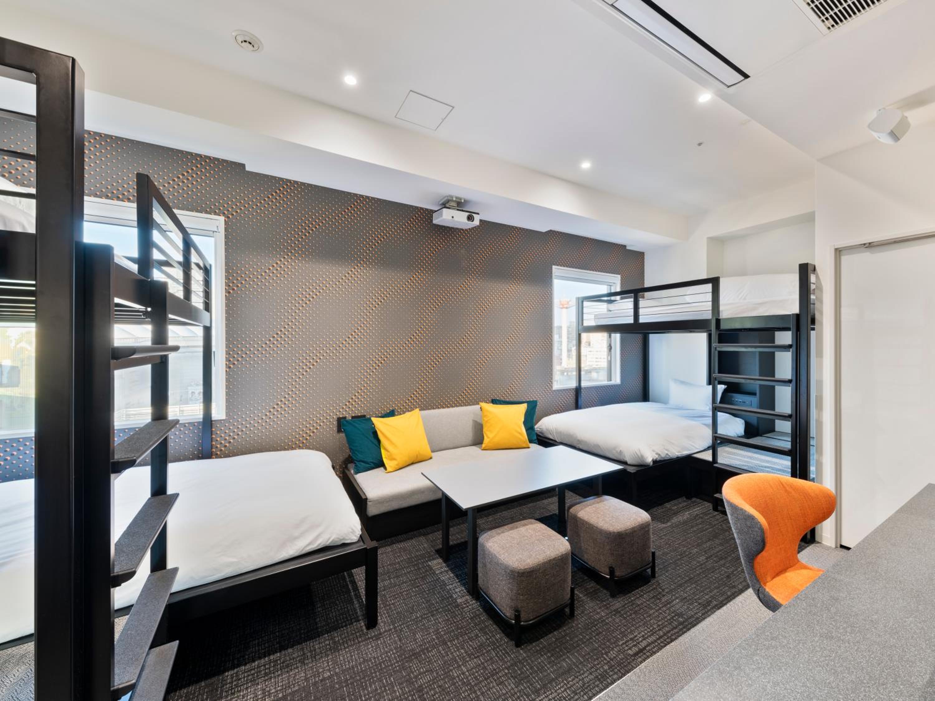Private Room with Bunk Beds (4 Adults) - LIVE