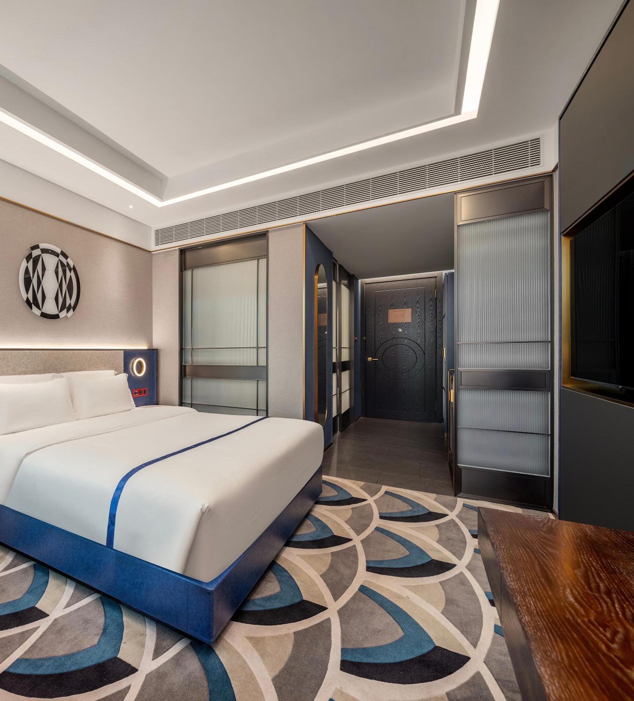 Chuncui Queen Room